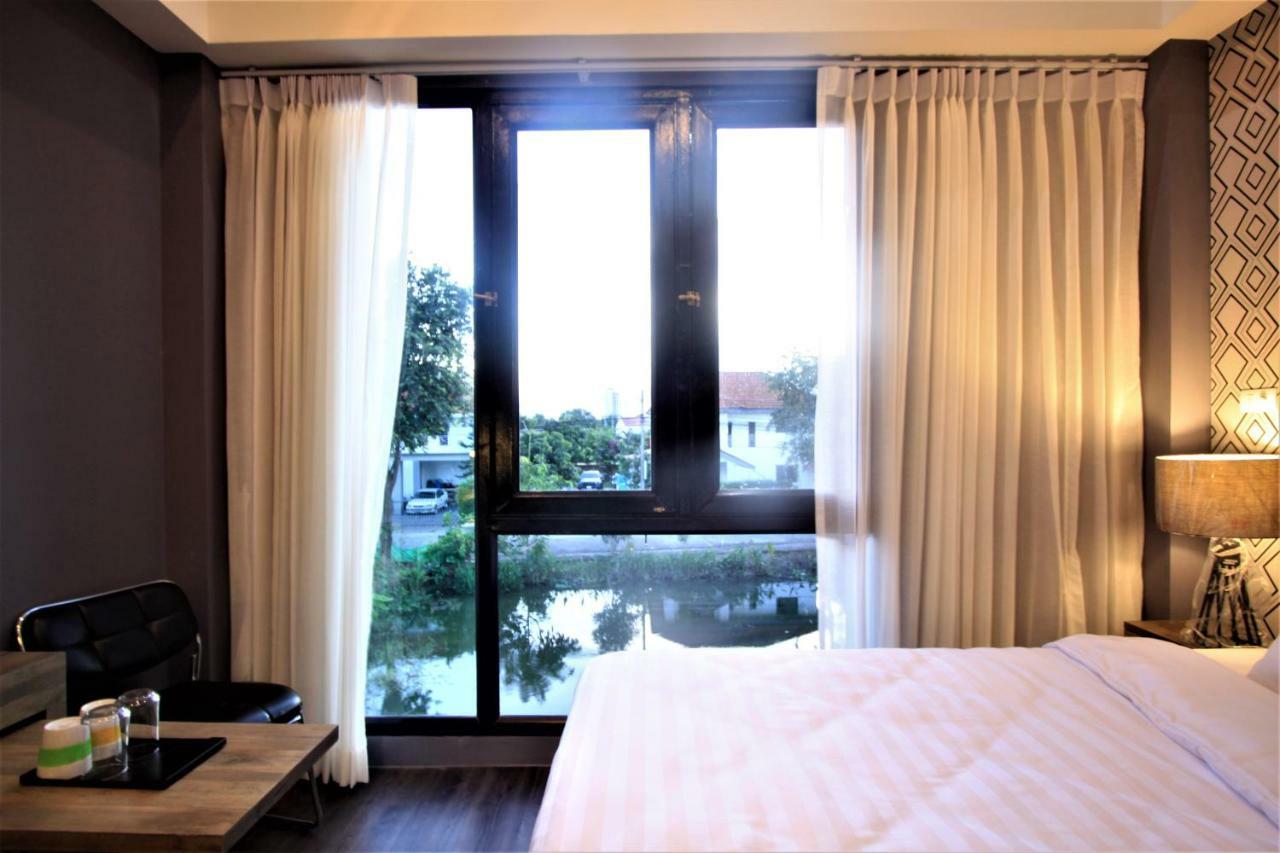 The Nichehome Waterside Living Chiang Mai Buitenkant foto
