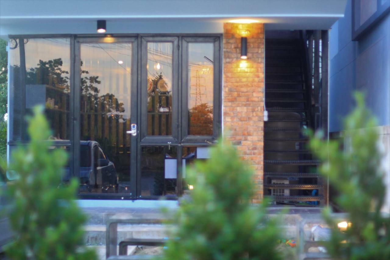 The Nichehome Waterside Living Chiang Mai Buitenkant foto