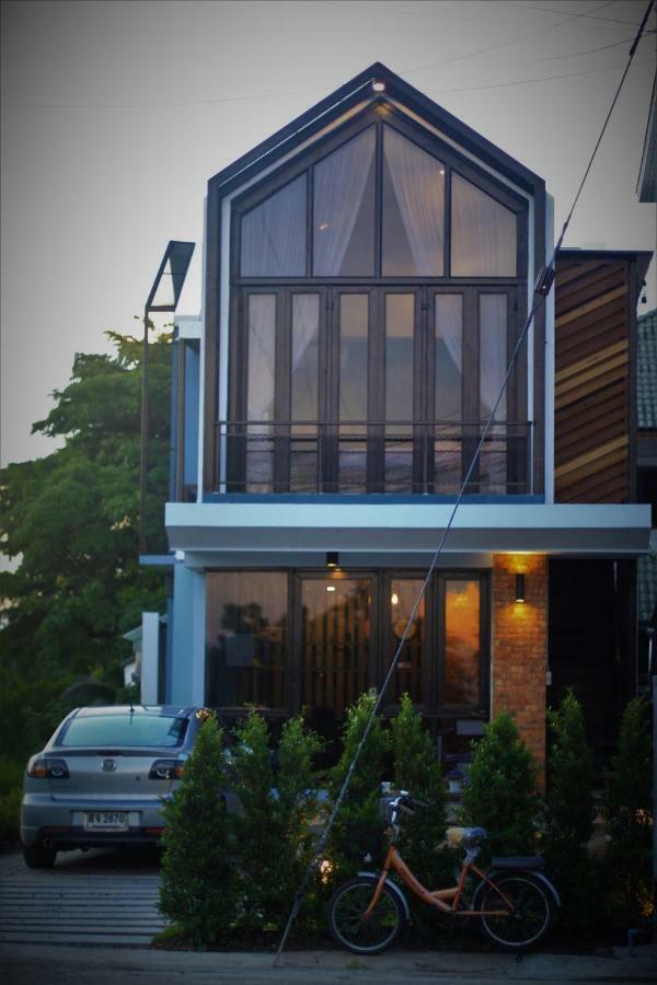 The Nichehome Waterside Living Chiang Mai Buitenkant foto
