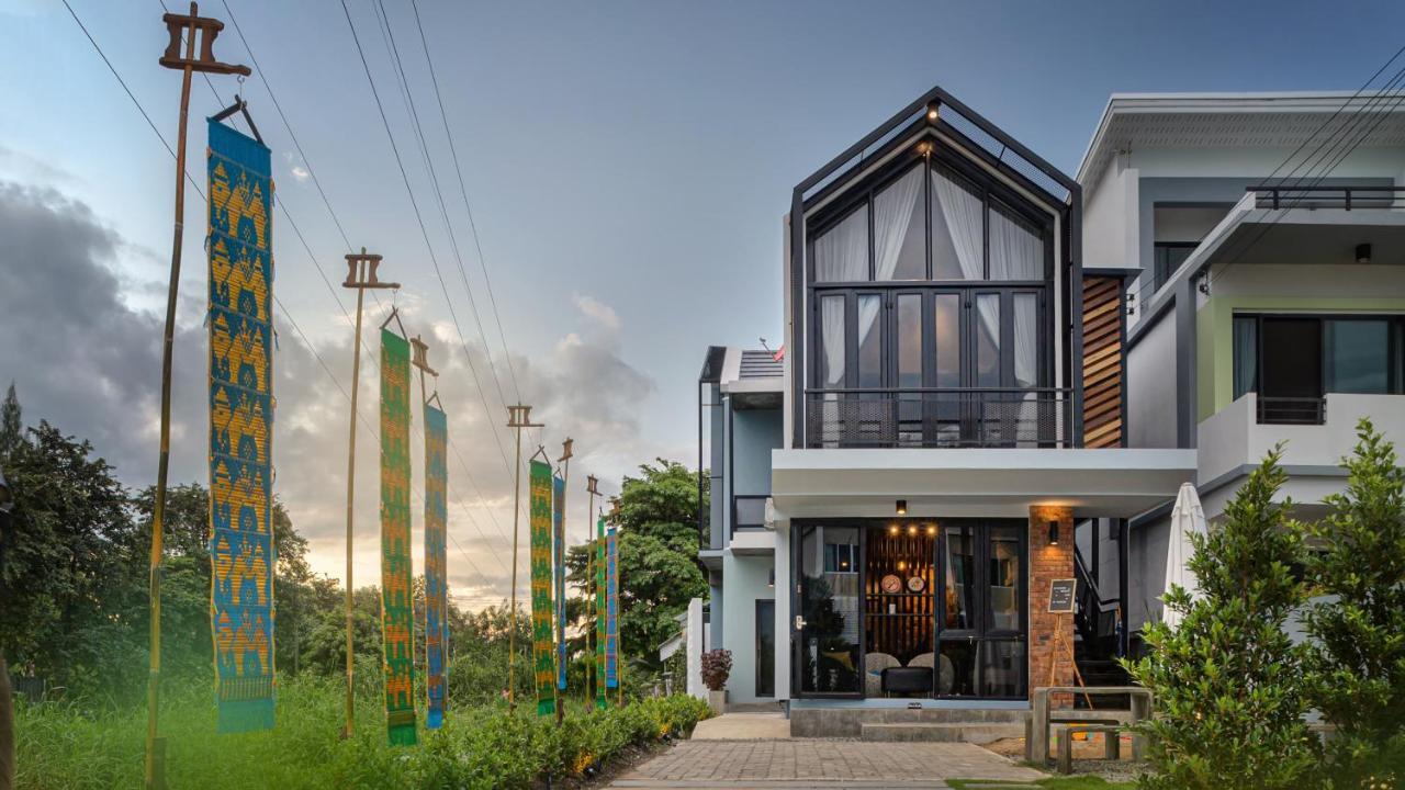 The Nichehome Waterside Living Chiang Mai Buitenkant foto